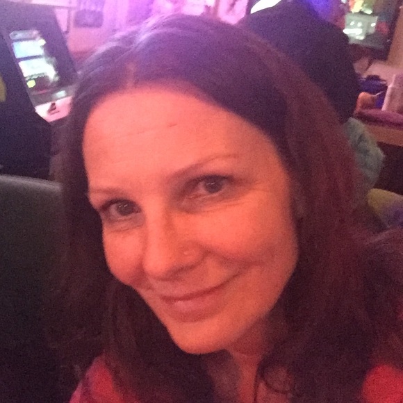 Meet your Posher, Kelley - Picture 1 of 1